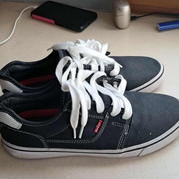 MENS SHOES - Picture 1 of 16